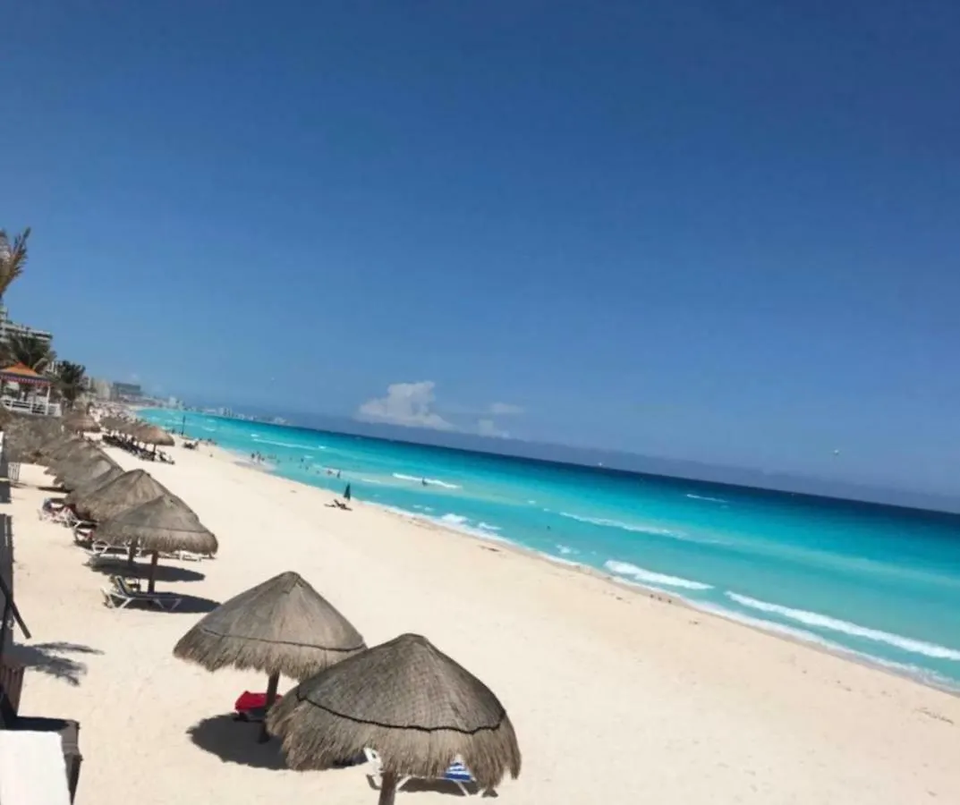 Penthouse Frente Al Mar Apartment Cancun