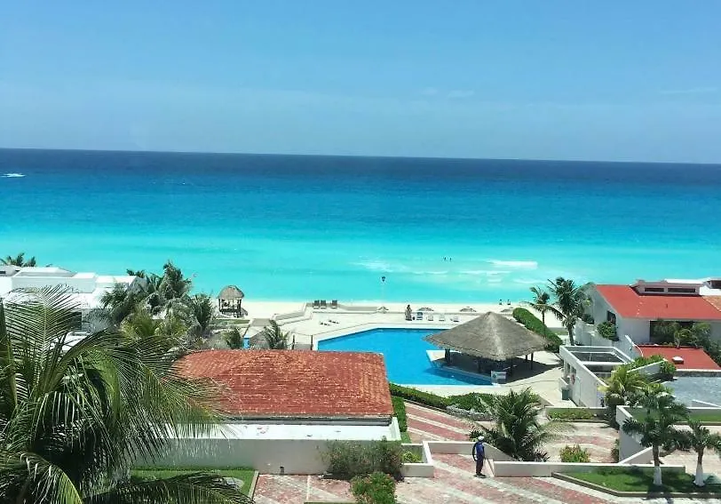 Penthouse Frente Al Mar Apartment Cancun Mexico
