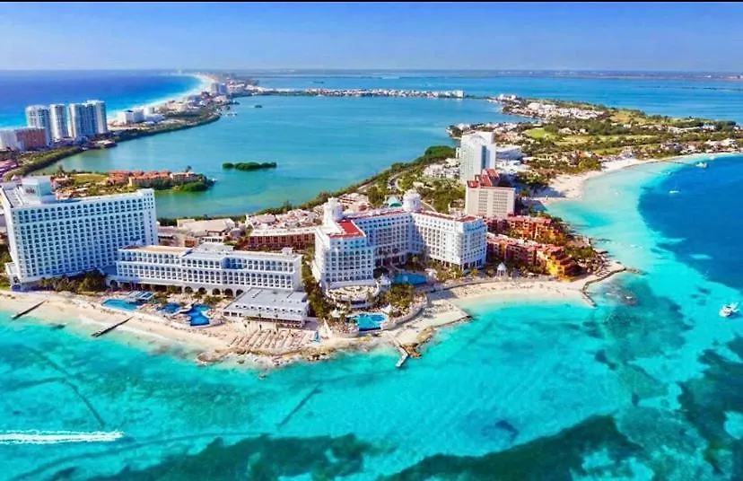 Penthouse Frente Al Mar Apartment Cancun